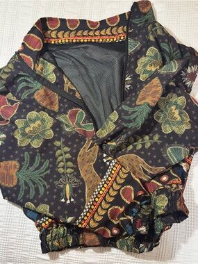 Women's Black Floral Print Lightweight Jacket